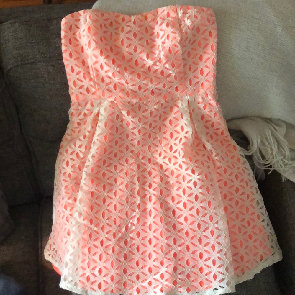 Strapless dress